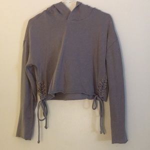 Hood crop top
